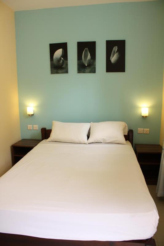 Le Cactus Guesthouse 特里罗杰 外观 照片
